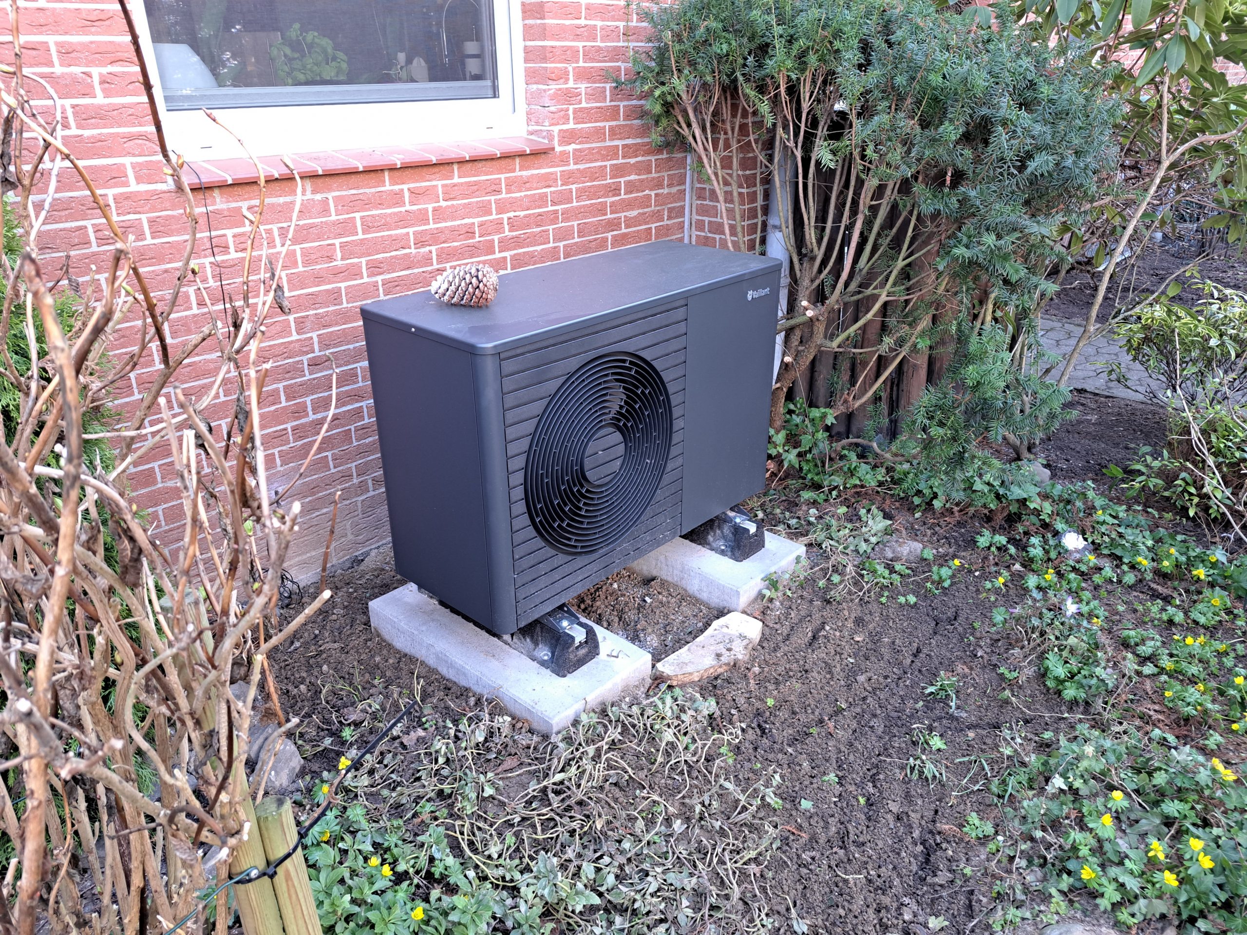 Moderne Wärmepumpe in Braunschweig von Engelmann-Energien
